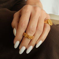 Anillo To The Moon And Back